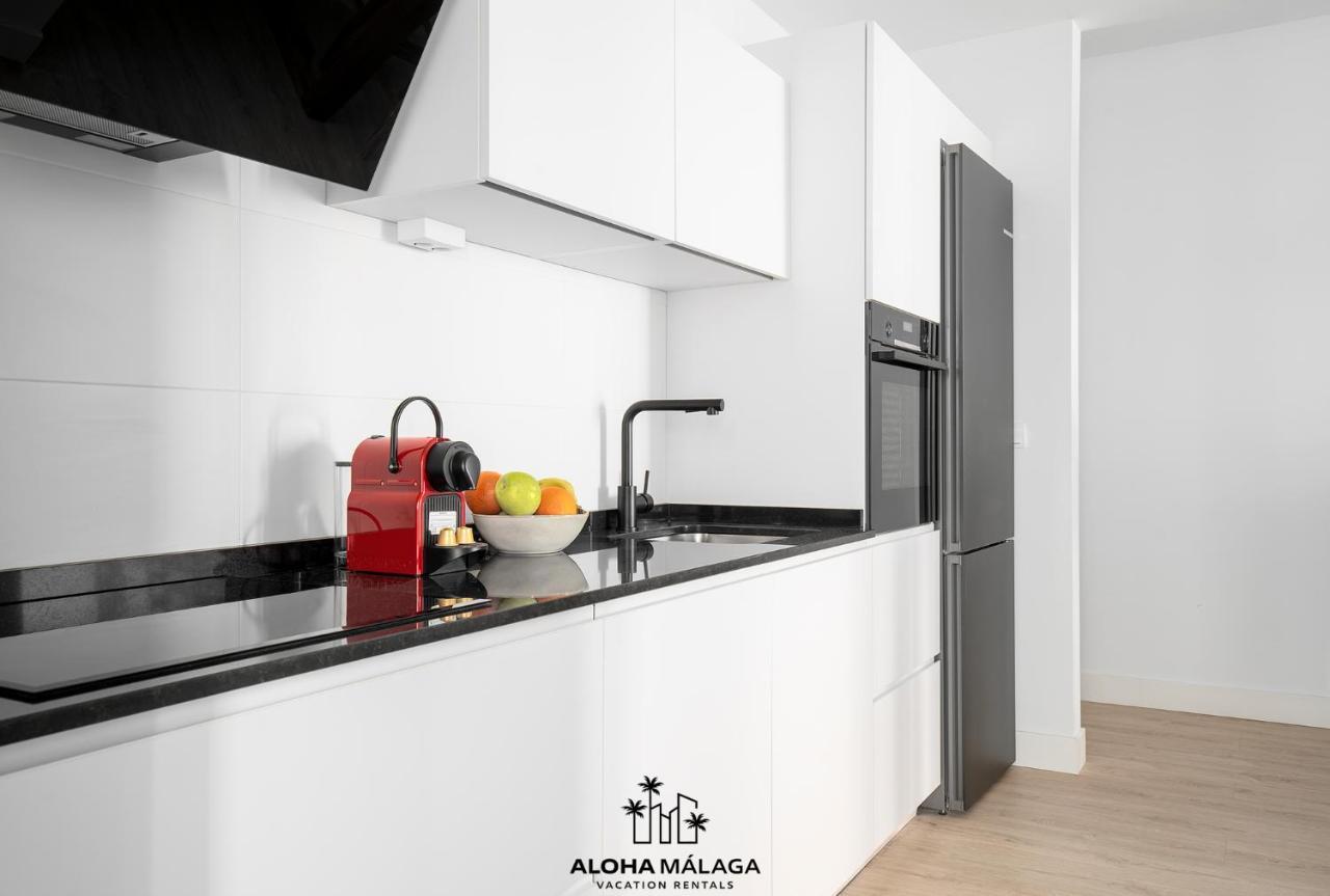 Luxury Duplex With Pool And Padel Court In Town Lägenhet Málaga Exteriör bild