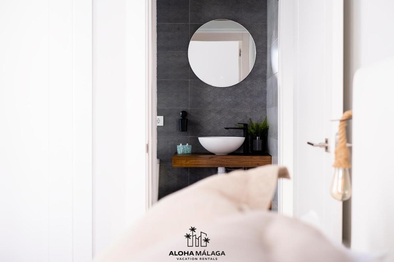 Luxury Duplex With Pool And Padel Court In Town Lägenhet Málaga Exteriör bild