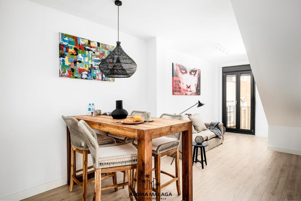Luxury Duplex With Pool And Padel Court In Town Lägenhet Málaga Exteriör bild