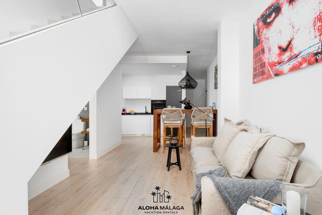 Luxury Duplex With Pool And Padel Court In Town Lägenhet Málaga Exteriör bild