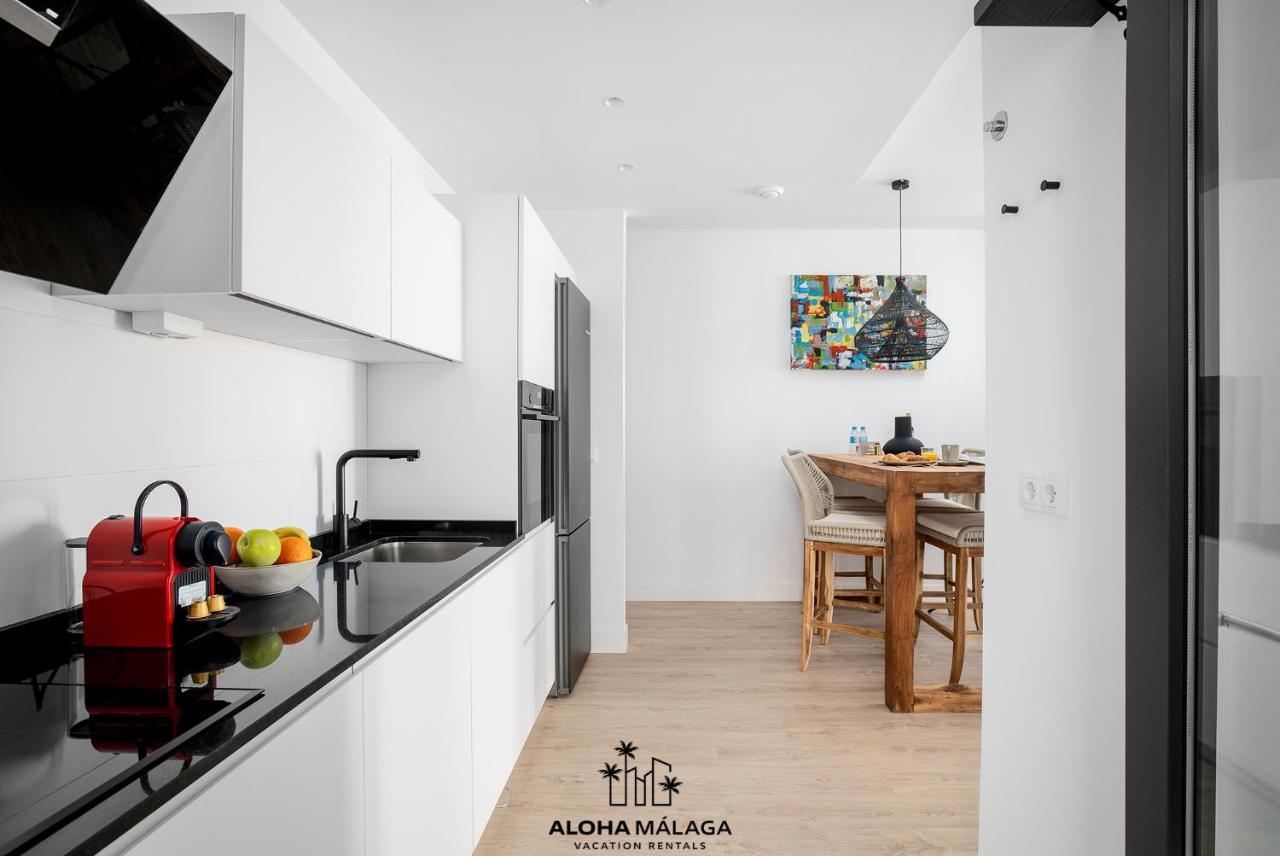Luxury Duplex With Pool And Padel Court In Town Lägenhet Málaga Exteriör bild