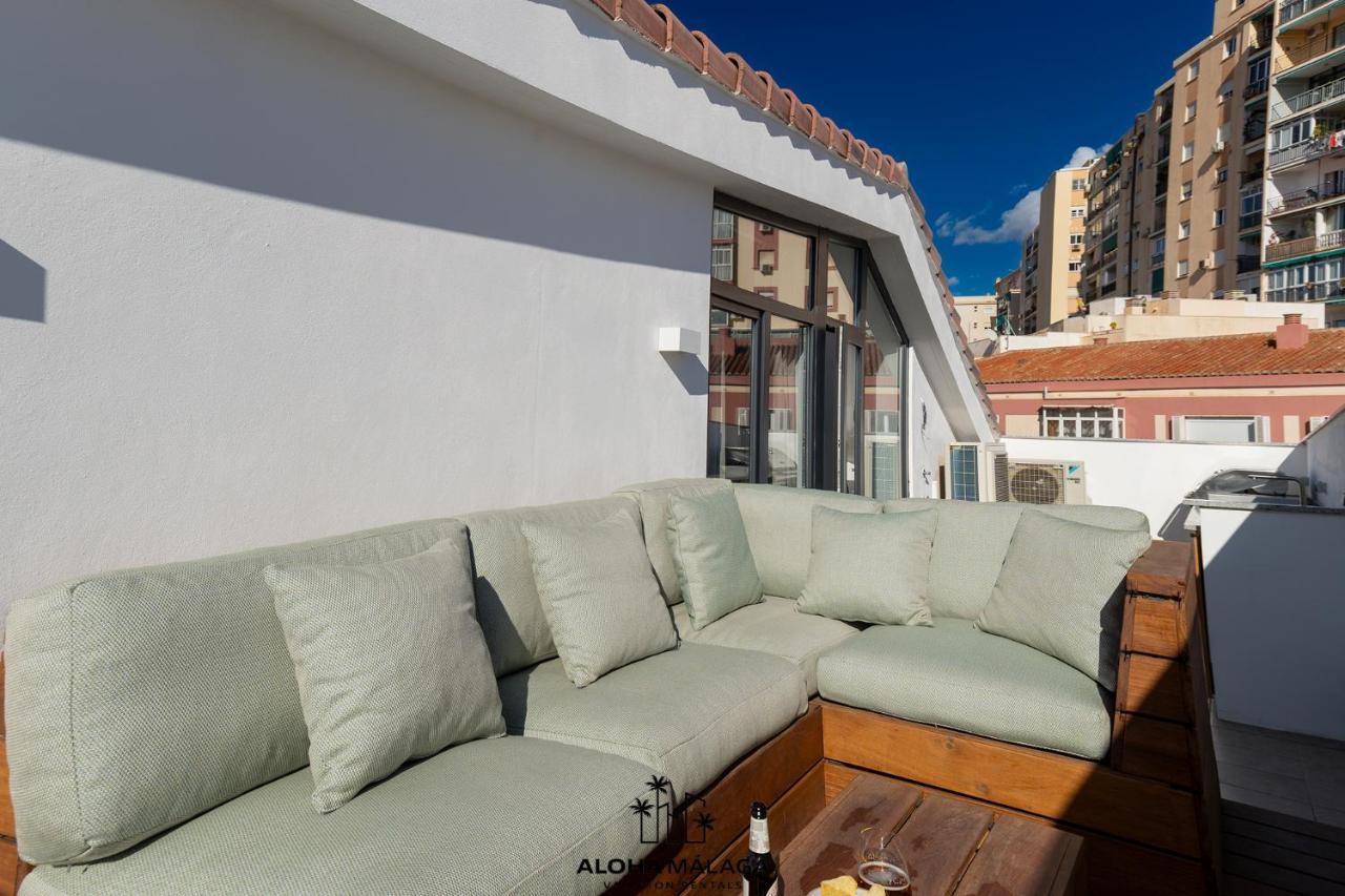 Luxury Duplex With Pool And Padel Court In Town Lägenhet Málaga Exteriör bild