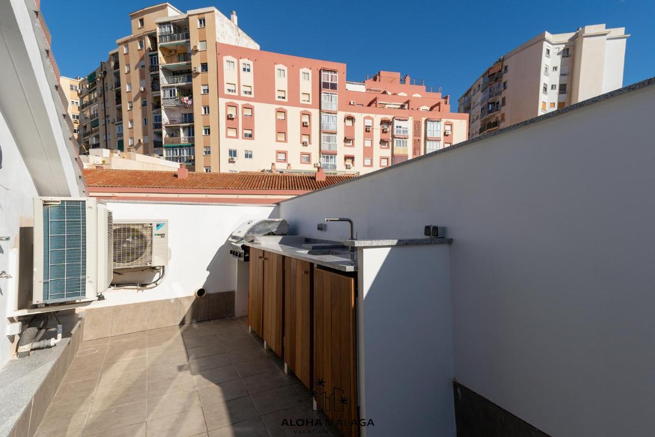 Luxury Duplex With Pool And Padel Court In Town Lägenhet Málaga Exteriör bild